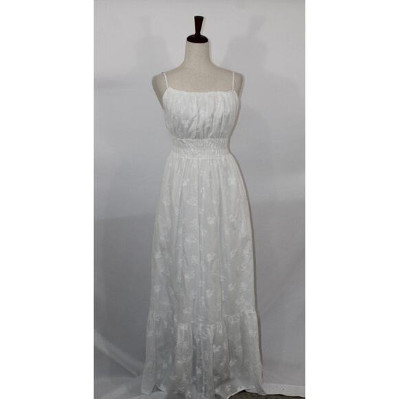 TROVATA Birds of Paradis M Medium White Embroidered Tiered Maxi Dress Mirabella - Picture 2 of 12